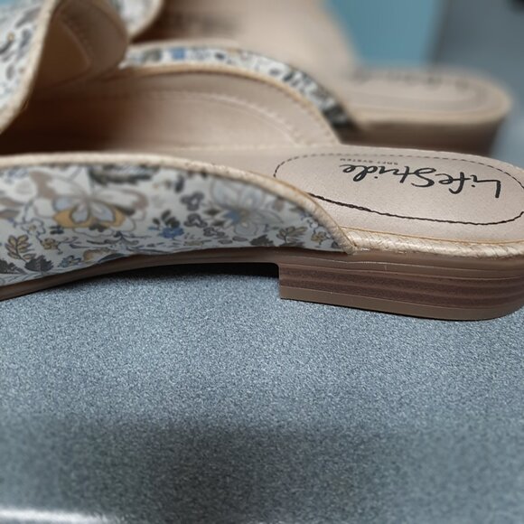 LifeStride Margot Slide Shoe; New in Box; Women's Size 10; Cute Floral Upper - Picture 4 of 5